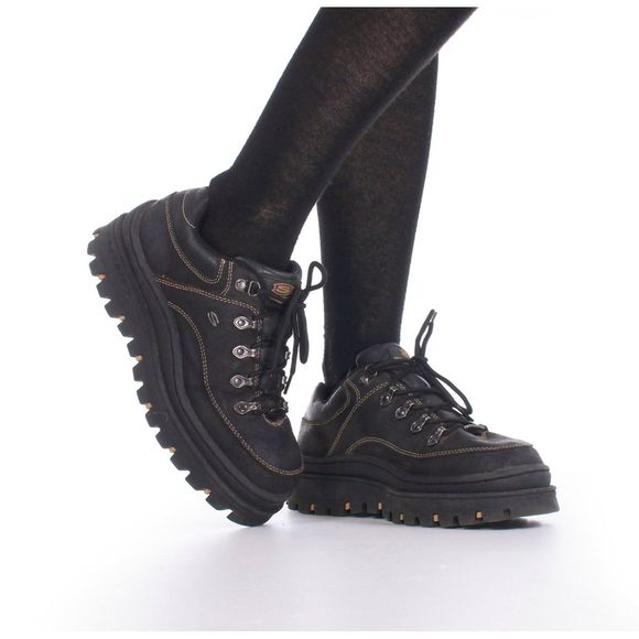 black platform skechers